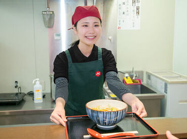めん六や　ダイナム十和田店 キッチンのお仕事が初めての方でも、家事感覚で慣れやすいんです◎
研修中も優しくフォローします♪