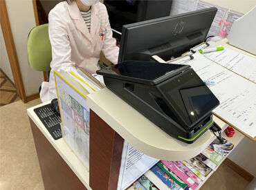 薬局ふるらいふ ▼頑張ってくれる方には給与還元▼
平日の夕方～＆土曜日は…
【時給+50円】で給与UPします！！