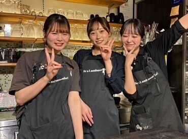 スタッフ同士の仲は非常に良く、
空き時間には雑談で盛り上がることも☆
友達と一緒の応募も大歓迎です♪
