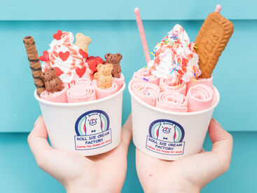 ROLL ICE CREAM FACTORY ハウステンボス店 ＼とにかく頑張りたいアナタを応援！／ 
時給も高設定だからガッツリ稼げます★
歩いて帰る場合はタクシー代支給することも♪