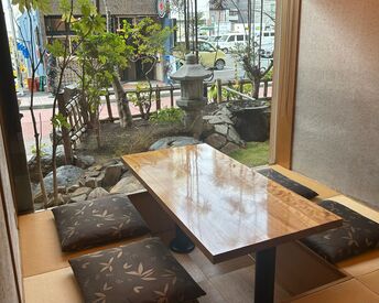 どちらの店舗もスタッフは気さくで楽しいメンバーばかりですよ♪