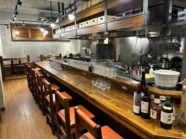 串焼キ カメチヨ・シャルボン WワークOK！
忙しい主婦（夫）さん、フリーターさんも
気ままに働ける環境を整えています！
モクモク＆かんたんワークです◎
