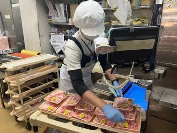 簡単＆単純作業♪
自分のペースで黙々とお仕事◎
一緒に働く幅広い年齢層のスタッフがいるので、おしゃべりも楽しめます♪