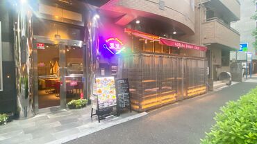 Korean Dining COCO ＼1日3h～シフトは自由！／
週2日&短時間から入れるため
学校・Wワーク、その他スキマ時間で
予定と両立したい方にオススメ★
