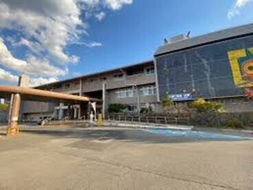 株式会社アイ・コーポレーション　※勤務地：諏訪湖ハイツ マイカー通勤OK！ 
無料駐車場も完備◎
岡谷駅より車6分♪