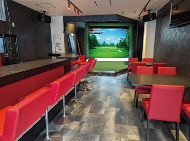 SPORTS ＆BAR Ａｕｇｕｓｔａ 外国のようなオシャレな店内★オシャレもOK！
スポーツバーなのでイベントもたくさん♪