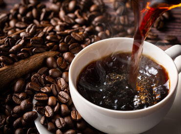 ONCA COFFEE (オンカコーヒー) 神田店 JINSが手がけるコーヒーショップ、
＜ONCA COFFEE＞で新メンバーを募集！