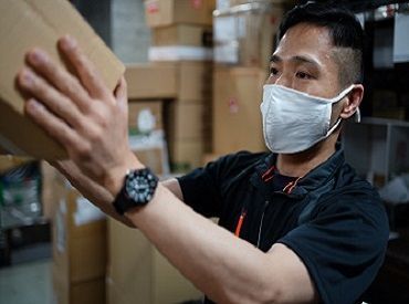 株式会社エピック 現在7名の30代男性スタッフ活躍中！
学生/フリーターも大歓迎★
仕事の流れは1日で覚えられます◎