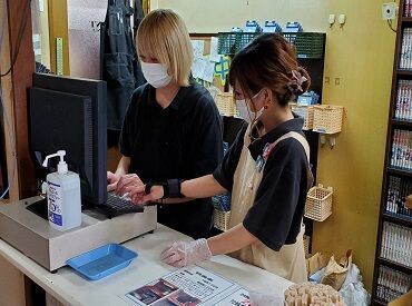 お仕事はとってもカンタン！
未経験の方もすぐに慣れちゃいますよ♪
バイトデビューなどにピッタリです！