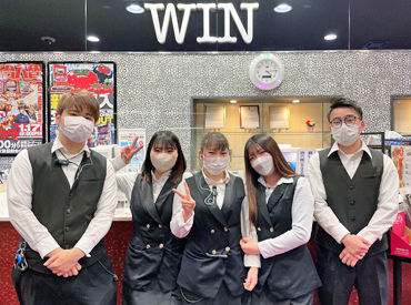 メタルウィンII 困ったことがあっても
インカムを通じてすぐヘルプを呼べます◎
頼もしい先輩スタッフが飛んでくるのでご安心を♪