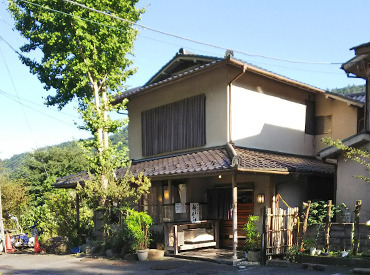 ◎お昼のみ勤務したい主婦さん
◎Wワークのフリーターさん
◎学校が休みの日の学生さん
**大歓迎**
