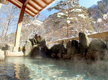 伊東園ホテル尾瀬老神山楽荘 ＼* アナタらしく働ける！ *／
幅広い年代のスタッフが活躍★
だからこそ、「スタッフの働きやすさ」を大切にしています