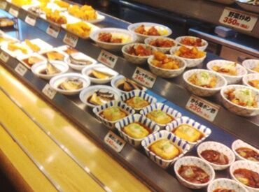 セルフ式食堂＊
料理の配膳やドリンク提供はありません！
カウンター越しの接客と調理がメインなので、初めてでも活躍できます◎