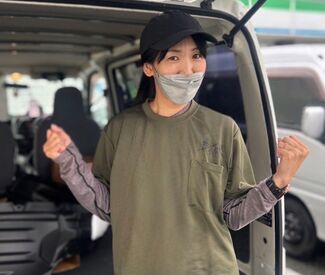 こんなにアットホームな会社みたことない！！ってぐらい仲良く働いています◎
持ちつ持たれつでみんな助け合って仕事してます♪