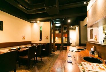 学生・ファミリーにも大人気の『牛角』20～30代のstaffが活躍中☆未経験さんもしっかりフォローするので安心してご応募下さい♪