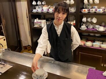 *嬉しい特典*
◇従業員割引20％オフ‼
◇こだわりの珈琲が無料で飲める◎
◇おいしい珈琲の入れ方も学べる♪