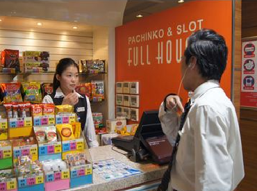 フルハウス中延店 自分スタイルで働けます！
ネイルや髪色は自由◎あなたらしく働ける環境です☆