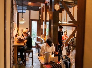 ゆったりとした和を感じる空間で、のびのび楽しく接客しませんか？
未経験の方もしっかりサポートするので安心してくださいね◎