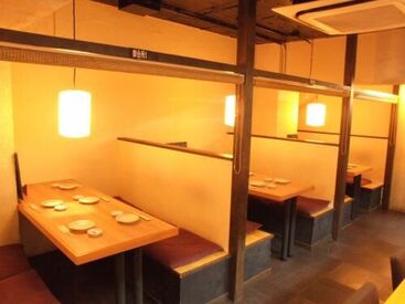店内は落ち着いた雰囲気で
超働きやすい！

オシャレは完全自由◎
⇒ あなたらしい働き方が叶う♪
楽しく働きたい方にオススメ☆