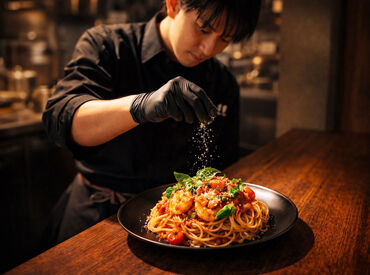 完全個室居酒屋　和み屋 日払いOK＆時給1200円～！
まかない付きでお財布にもお腹にも嬉しい特典たっぷり★
新しい仲間とバイトデビューにピッタリです★