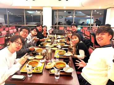 株式会社パブリックテクノロジーズ プライベートも大の仲良し！
職場の雰囲気もバツグンでお休みの日に出かけたりなんかもできちゃいます！