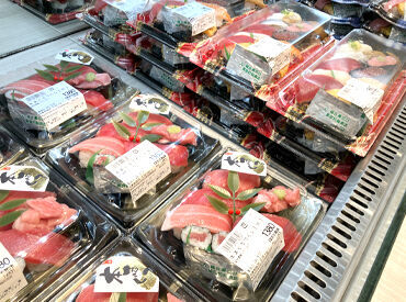 すしの美登利　梅丘売店 決まった作業なので、
一度覚えてしまえばスムーズ☆
シフトの融通も利くので、
スキマ時間を有効活用できます！