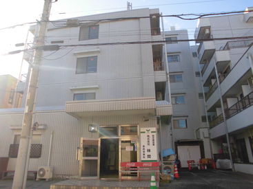 ★週1～5日まで歓迎★
日勤と夜勤どちらでもOK！
希望休は前日の朝に申請すればいいので
プライベートと両立もバッチリ◎
