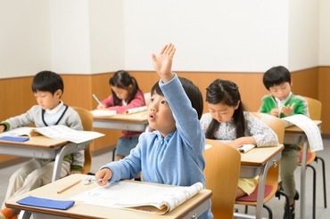子どもたちの成長を見守りながら、あなた自身も成長できる、そんなお仕事です!子育て経験がある方もたくさん活躍中◎