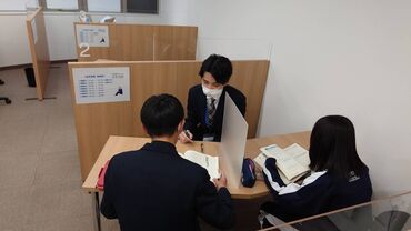 駅チカだから、学校帰りや遊んだ後にそのまま働けるのが嬉しい☆