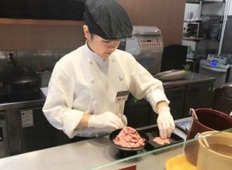 ローストビーフ星　イオンモール常滑 お肉好きの方必見！
まかないがあるのでバイトに行くのが楽しみ♪
しっかりタンパク質をとって美味しく健康に◎