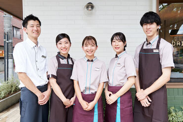 デニーズ羽村店 まずは簡単なことから慣れていきましょう♪わからないことはスグに聞ける環境です◎