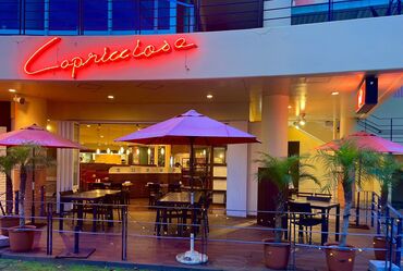 カプリチョーザ 北谷美浜店 ＜仲良いスタッフがお待ちしてます！＞
最初はお店の雰囲気を見てみたいくらいの気持ちでOK♪
美味しいまかないもありますよ♪