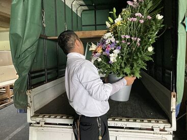 ＼安全運転であれば、誰でも大丈夫！／
普通車だから、普段の運転技術レベルで全く問題なしです♪
主婦さん多数活躍中★