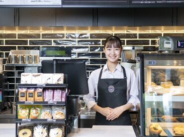 タリーズコーヒー ららぽーとEXPOCITY店 ＼なんといってもオシャレな空間／
コーヒーの香りただようシックな店内で
自然体のあなたで働けます◎