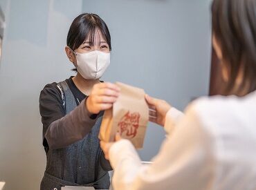 禧の助商店(きのすけしょうてん) 人気沸騰の店舗で働くチャンス♪
ピカピカの店舗で気持ちよくスタート！
土日祝入れる方は採用率UP中♪
平日勤務も大歓迎です★