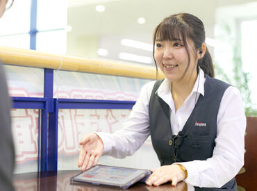 スマホ・家電の知識がなくても大丈夫♪
スタッフの90%が未経験スタート!
充実した研修&手厚いサポートがあるから安心◎