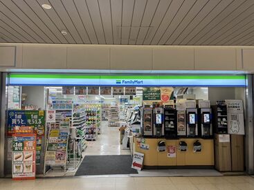 ＜未経験大歓迎☆＞
最初は先輩とオシゴト！安心して勤務できますよ！！
人数確保してるので初心者さん放置は絶対ありませんっ
