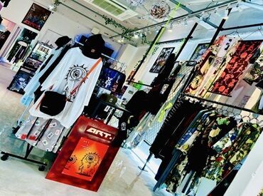 ART. 店舗で着用する服は支給されるので
自分で買わなくてOK！節約にも◎

スタッフの「やってみたい」を応援します！
