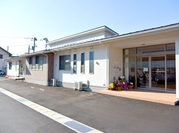 ＼20～40代女性活躍中／
スタッフ同士の仲もよく、わからないことがあれば気軽に質問できる環境です！