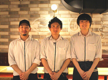 ホール/キッチンのポジション関係なく、みんなで協力してお店を支えています◎