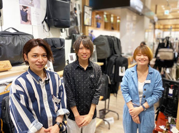 "職場の雰囲気"も自慢の一つ♪
スタッフ同士の仲が良く
和気あいあいと楽しく働いていますよ◎
welcome精神でお待ちしてます!
