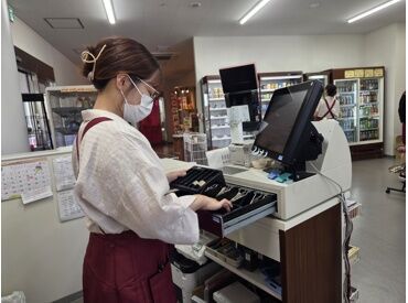 ワタキューセイモア株式会社　北海道支店（勤務地：札樽病院） 難しい作業はありませんが、イチから丁寧に指導◎
アナタのペースで慣れてくださいね♪