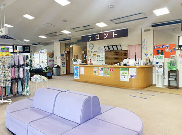 さくらんど温泉 食堂を30%OFFで利用できたり、
まかないもあります！
お昼ごはんを食べてから
帰宅するスタッフさんも多数◎