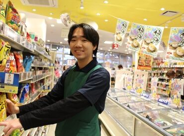 オオゼキ　調布店 オオゼキは"完全地域密着型店舗"♪
地元のお客様が多いので
顔を覚えてくださる方や
「最近どう？」なんて会話も★