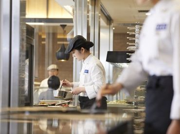 株式会社LEOC　全日本空輸（株）AMB食堂/101455 最初のうちはスピードよりも
調理に慣れる事が最優先！
簡単な作業から少しずつスタートしていきましょう◎