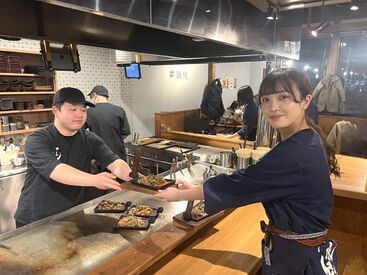 今生焼 今泉店 バイト仲間はみ～んな仲良し！だから
和気あいあい＆楽しくバイトができます♪
友達と一緒に応募するのも大歓迎です！