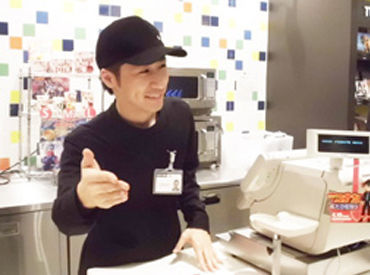 TOHOシネマズ 高知 ★対面面接、ありません！★
WEB応募→録画面接→電話面接と
採用まで"オンライン上"で完結♪
履歴書も不要なのも嬉しい◎