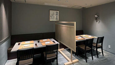 ▼地元のお客様が多数♪～
落ち着いた感じのお店でバイトしませんか？*
雰囲気重視の方も必見です！