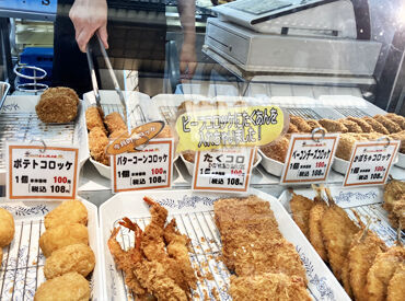 実は裏側に…商品名の"カンペ"あります★
パック詰めも確認しながらできるので、商品のお渡し間違いも防げて安心♪