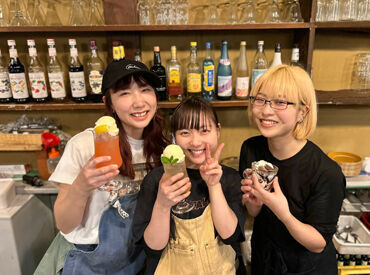 「人と話すのが好き…」
「Cafeなどの空間が好き…」
応募の理由は何でもOK!
どんな方もまずは面接へお越しください◎